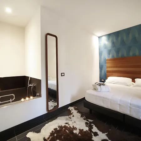 Q Hotel 3*