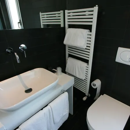 Q 3* Rimini