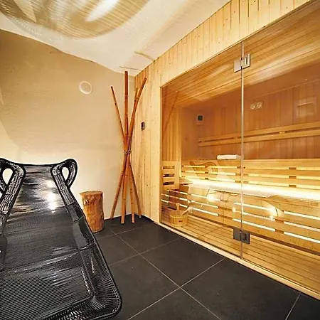 Hotel Q 3*