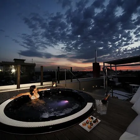 Hotel Q 3*